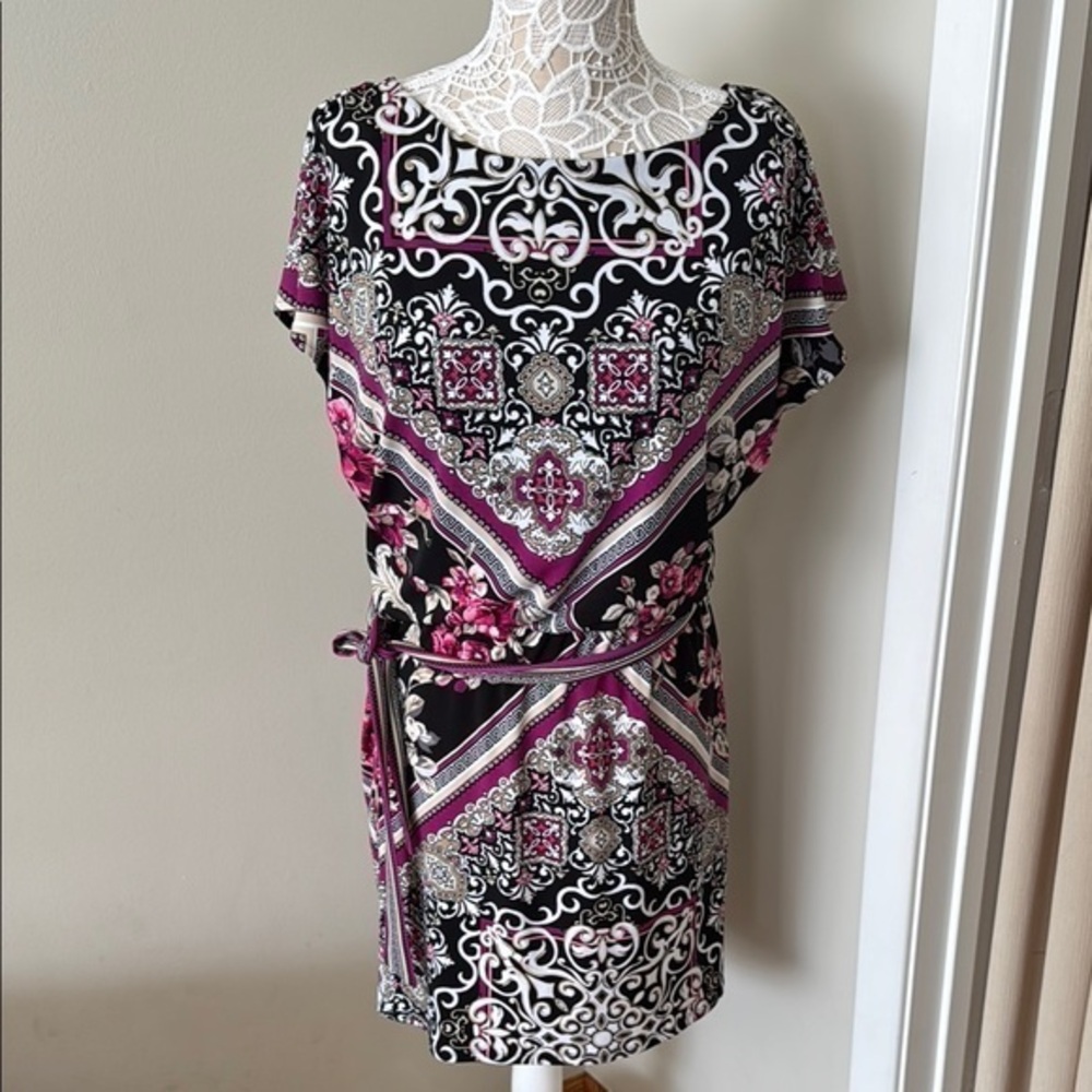 White House Black Market Elegant Black and White Dress